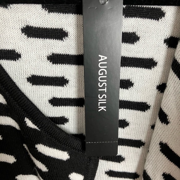 August Silk Black and White Patterned Sweater Coat - Picture 3 of 4